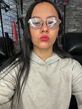 Candy fireee online show from March 11, 7:09 pm