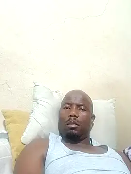 Zolani003 online show from May 5, 7:44 pm