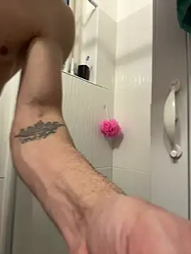 Snapshot of lion-rouge chatting on March 9, 6:12 pm lion-rouge online show from March 9, 6:12 pm