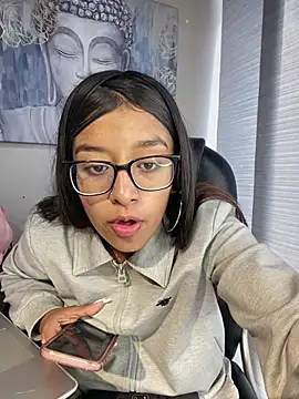 Snapshot of chanell_pinkk chatting on March 12, 1:17 pm chanell pinkk online show from March 12, 1:17 pm