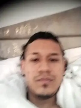 Snapshot of Paisa__Col77 chatting on March 15, 4:35 pm Paisa Col77 online show from March 15, 4:35 pm