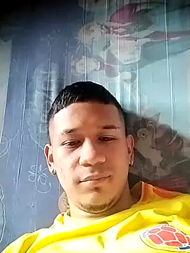 Snapshot of Paisa__Col77 chatting on March 28, 4:06 pm Paisa Col77 online show from March 28, 4:06 pm