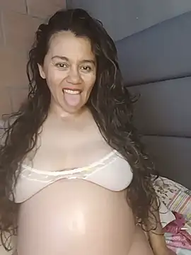 Snapshot of sexy-pregnant1 chatting on July 6, 3:14 pm sexy-pregnant1 online show from July 6, 3:14 pm