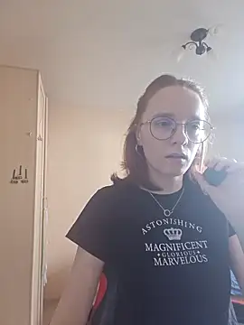 Snapshot of Andrina_Drew chatting on March 14, 10:10 am Andrina Drew online show from March 14, 10:10 am