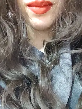 Snapshot of Kamilya89six chatting on March 18, 7:39 pm Kamilya89six online show from March 18, 7:39 pm