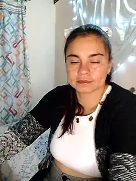 Snapshot of BettyBoo_w chatting on March 10, 10:53 am BettyBoo w online show from March 10, 10:53 am