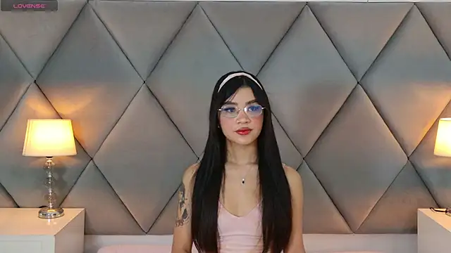 OliviaDiaz online show from July 4, 8:04 pm