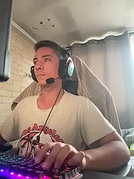 Snapshot of Cr1sXPorn chatting on March 20, 6:46 pm Cr1sXPorn online show from March 20, 6:46 pm