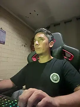 Snapshot of Cr1sXPorn chatting on March 25, 1:00 am Cr1sXPorn online show from March 25, 1:00 am