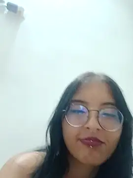 Snapshot of Dhalia_Noctis chatting on March 15, 5:13 am Dhalia Noctis online show from March 15, 5:13 am