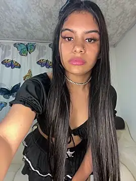 Snapshot of Jarilin-Mia chatting on March 18, 3:09 am Jarilin-Mia online show from March 18, 3:09 am