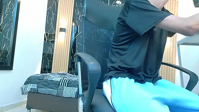 ValeriHot 1 online show from July 19, 2:37 am