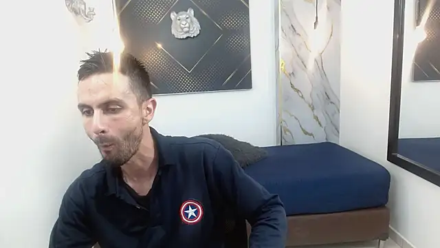 Snapshot of KingOfTemptation chatting on March 13, 3:35 am KingOfTemptation online show from March 13, 3:35 am