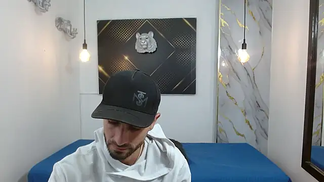 Snapshot of KingOfTemptation chatting on March 27, 3:23 am KingOfTemptation online show from March 27, 3:23 am