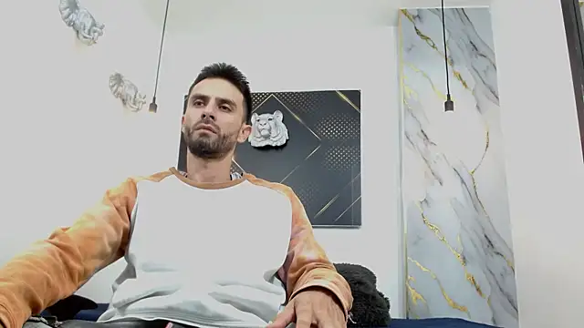 Snapshot of KingOfTemptation chatting on March 28, 3:06 am KingOfTemptation online show from March 28, 3:06 am