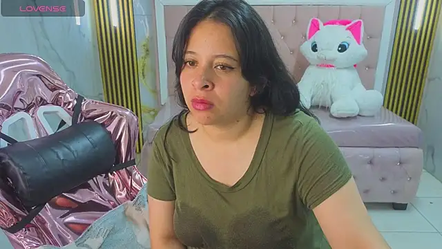 sara tellez s online show from May 15, 3:13 am