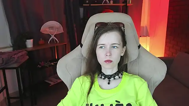 AriaGracen online show from March 31, 8:15 am