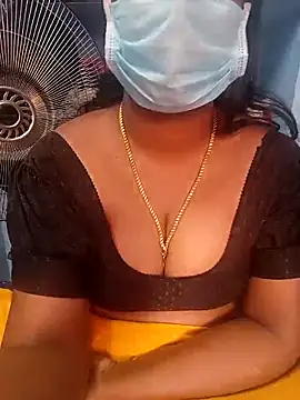 Snapshot of jothika45 chatting on March 18, 7:33 am jothika45 online show from March 18, 7:33 am