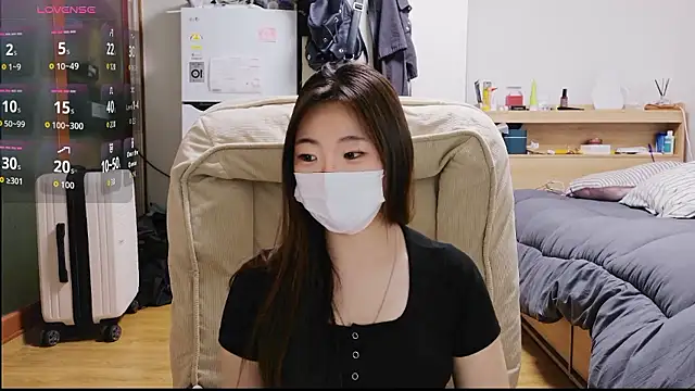 Snapshot of Berry_Chuu chatting on June 30, 1:56 pm Berry Chuu online show from June 30, 1:56 pm