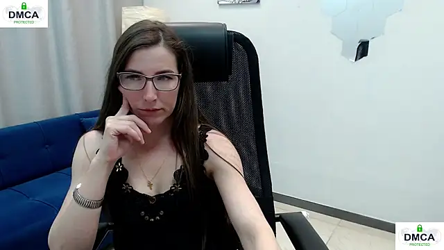 Snapshot of eva_lady chatting on May 23, 10:19 am eva lady online show from May 23, 10:19 am