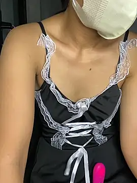 -Lilyn- online show from July 19, 5:49 pm