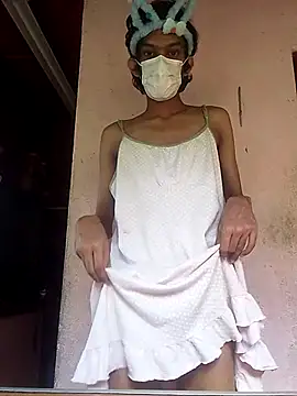 nilakshiperera0 online show from April 5, 4:09 am