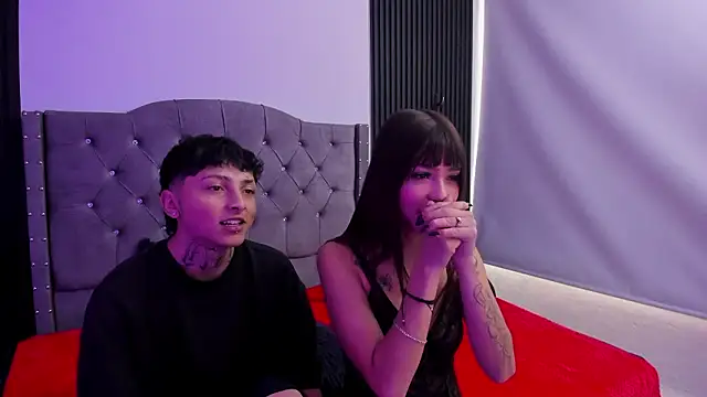 Snapshot of Sky_n_Zayn chatting on March 20, 12:10 pm Sky n Zayn online show from March 20, 12:10 pm