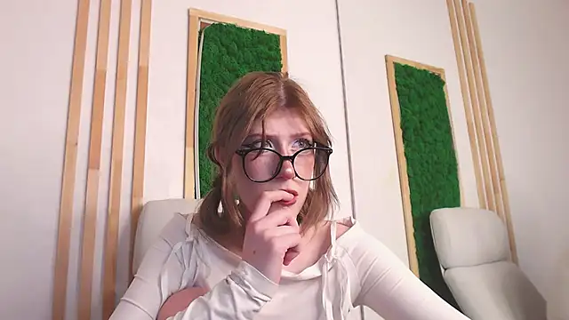 Snapshot of Elvessa_Aura chatting on March 12, 11:55 pm Elvessa Aura online show from March 12, 11:55 pm