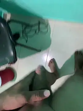 Snapshot of keen_boy chatting on March 10, 8:36 pm keen boy online show from March 10, 8:36 pm