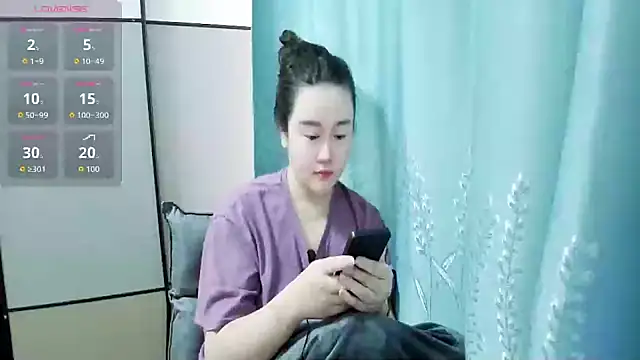 Snapshot of PINGGUO-33 chatting on March 9, 6:06 am PINGGUO-33 online show from March 9, 6:06 am