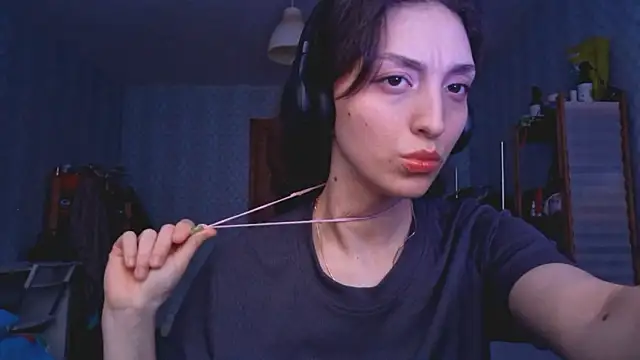 CindyLight online show from March 24, 3:39 pm