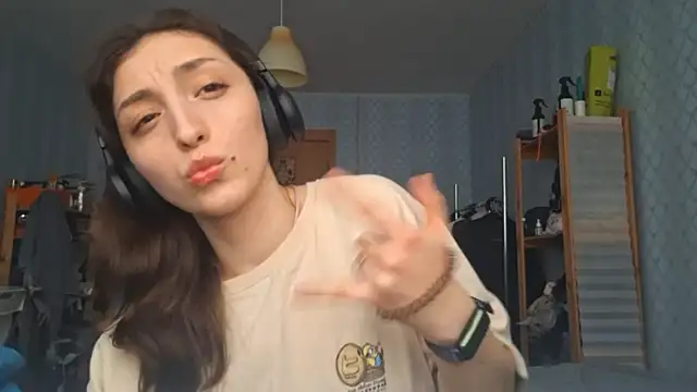 CindyLight online show from March 30, 3:24 pm