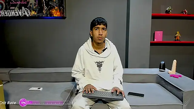Snapshot of Ender_h0tt chatting on April 13, 2:44 pm Ender h0tt online show from April 13, 2:44 pm
