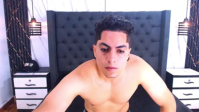 Snapshot of Alex_Wolft chatting on March 11, 11:27 am Alex Wolft online show from March 11, 11:27 am