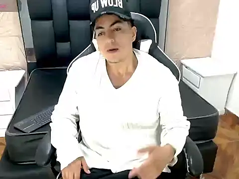 Snapshot of Alex_Wolft chatting on March 15, 12:00 pm Alex Wolft online show from March 15, 12:00 pm