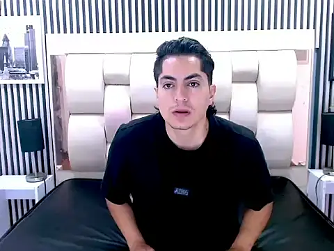 Snapshot of Alex_Wolft chatting on March 19, 12:09 pm Alex Wolft online show from March 19, 12:09 pm