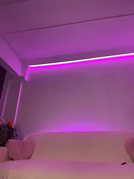 Snapshot of ScarletFlameee chatting on March 16, 8:24 pm ScarletFlameee online show from March 16, 8:24 pm