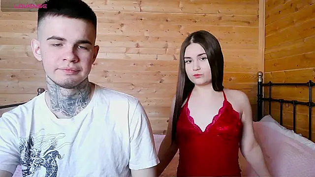 Snapshot of LucyMur chatting on March 11, 10:21 am LucyMur online show from March 11, 10:21 am