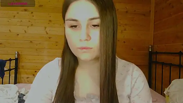 Snapshot of LucyMur chatting on March 25, 9:54 pm LucyMur online show from March 25, 9:54 pm