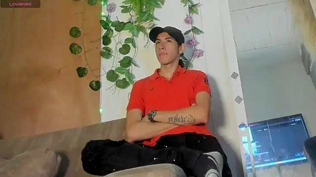 Snapshot of Kos_storm chatting on March 10, 3:39 pm Kos storm online show from March 10, 3:39 pm