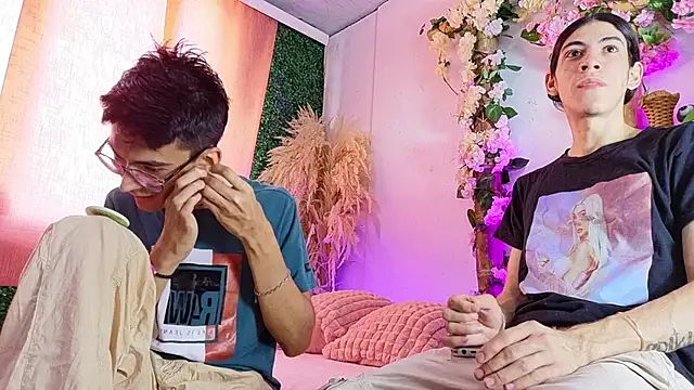 Snapshot of Kos_storm chatting on March 14, 1:27 pm Kos storm online show from March 14, 1:27 pm