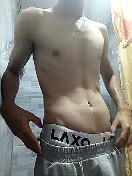 Snapshot of Juango24321 chatting on April 19, 10:01 pm Juango24321 online show from April 19, 10:01 pm