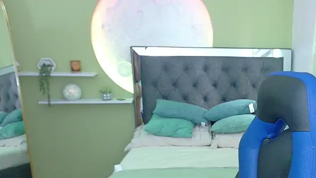 ariah cute online show from June 17, 7:48 pm