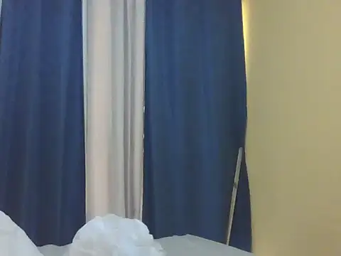 Snapshot of niki301 chatting on March 19, 2:54 pm niki301 online show from March 19, 2:54 pm