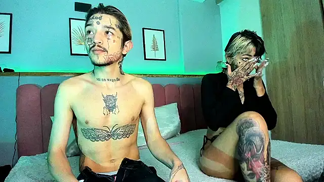 Snapshot of MidnightSinners chatting on March 22, 10:35 pm MidnightSinners online show from March 22, 10:35 pm