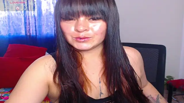 Snapshot of V_ALERY chatting on March 15, 5:52 pm V ALERY online show from March 15, 5:52 pm