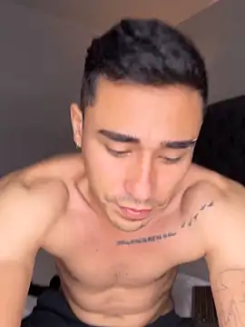 Snapshot of Adam_Grey chatting on March 12, 1:12 am Adam Grey online show from March 12, 1:12 am