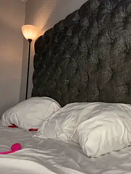 Snapshot of Adam_Grey chatting on March 17, 1:14 pm Adam Grey online show from March 17, 1:14 pm