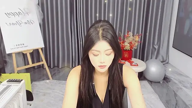 Snapshot of Momolith_616 chatting on March 18, 12:52 pm Momolith 616 online show from March 18, 12:52 pm