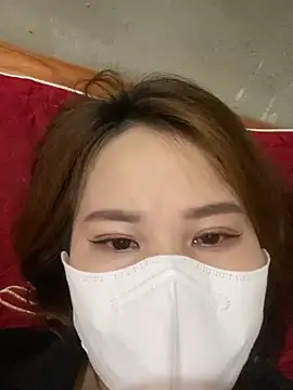 Snapshot of qczb1012 chatting on March 20, 1:10 am qczb1012 online show from March 20, 1:10 am